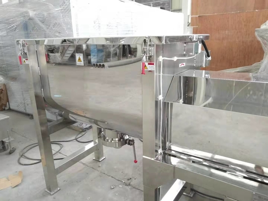 เครื่องผสมริบบิ้นสแตนเลส 22kw มัลติฟังก์ชั่นสำหรับผงเคมีเหลว