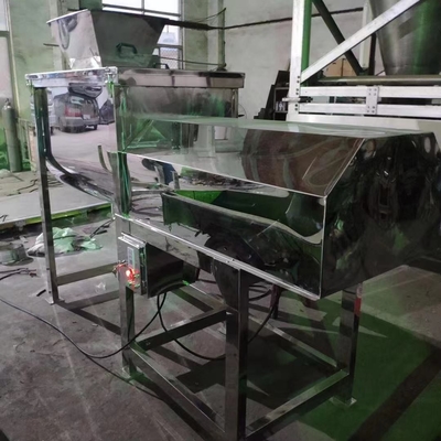 100L ถึง 10000L ผงแห้งเครื่องผสม Ribbon แนวนอน Double Helix Industrial Powder Liquid Ribbon Mixer